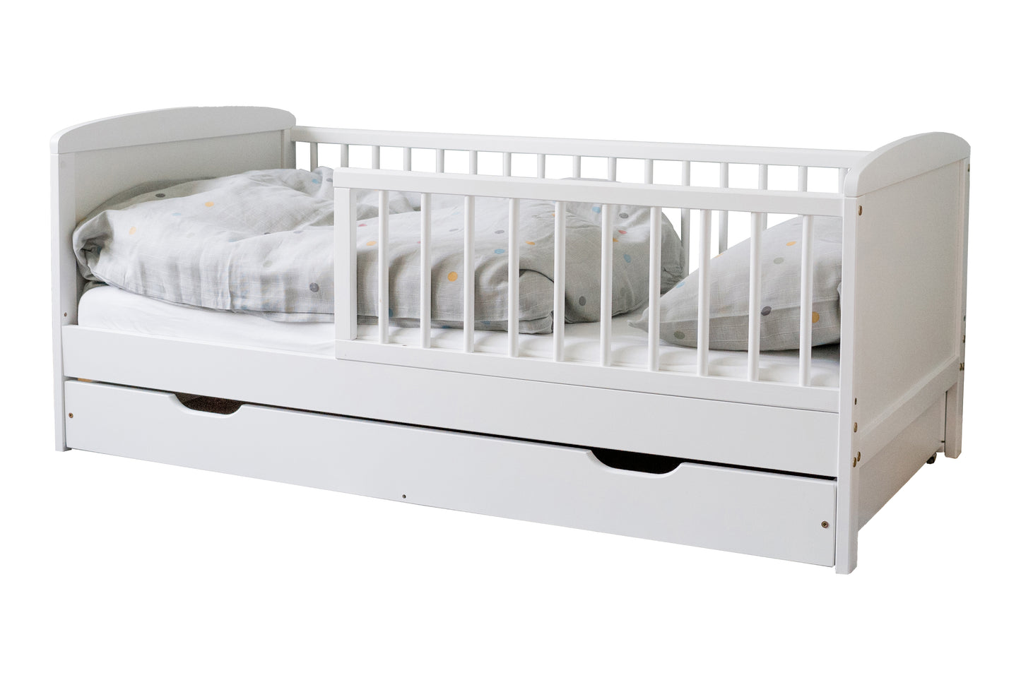 Kinderbett 140x70 cm mit Matratze (optional), Lattenrost, Schublade und Raufallschutz Vollholz in weiß - 70 x 140 perfekte Größe nach Gitterbett Babybett