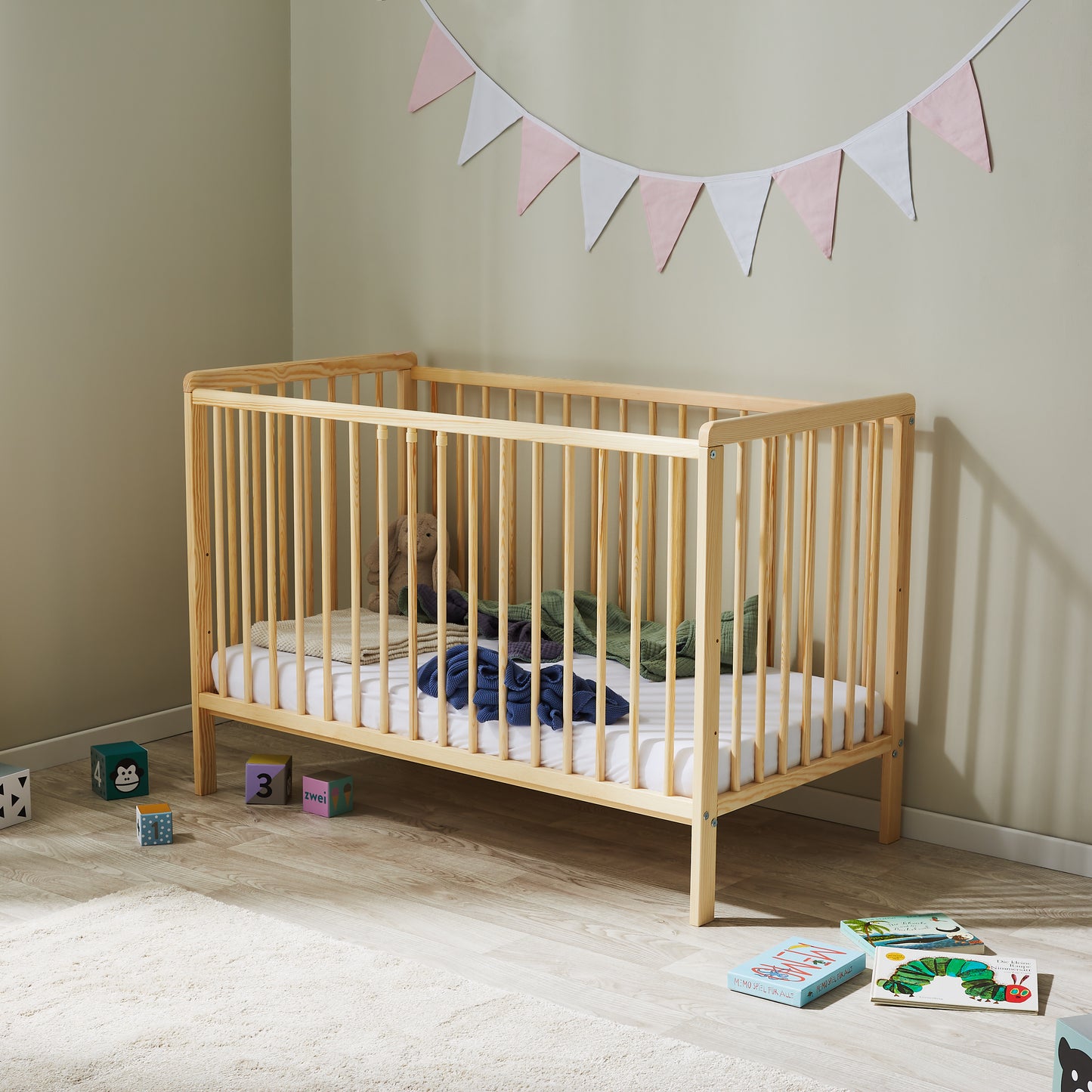 Babybett Kinderbett 60x120 Gitterbett Baby Bett Komplett-Set Beistellbett mitwachsend, Lattenrost höhenverstellbar mit abnehmbaren Sprossen | weiß Kiefer-Vollholz