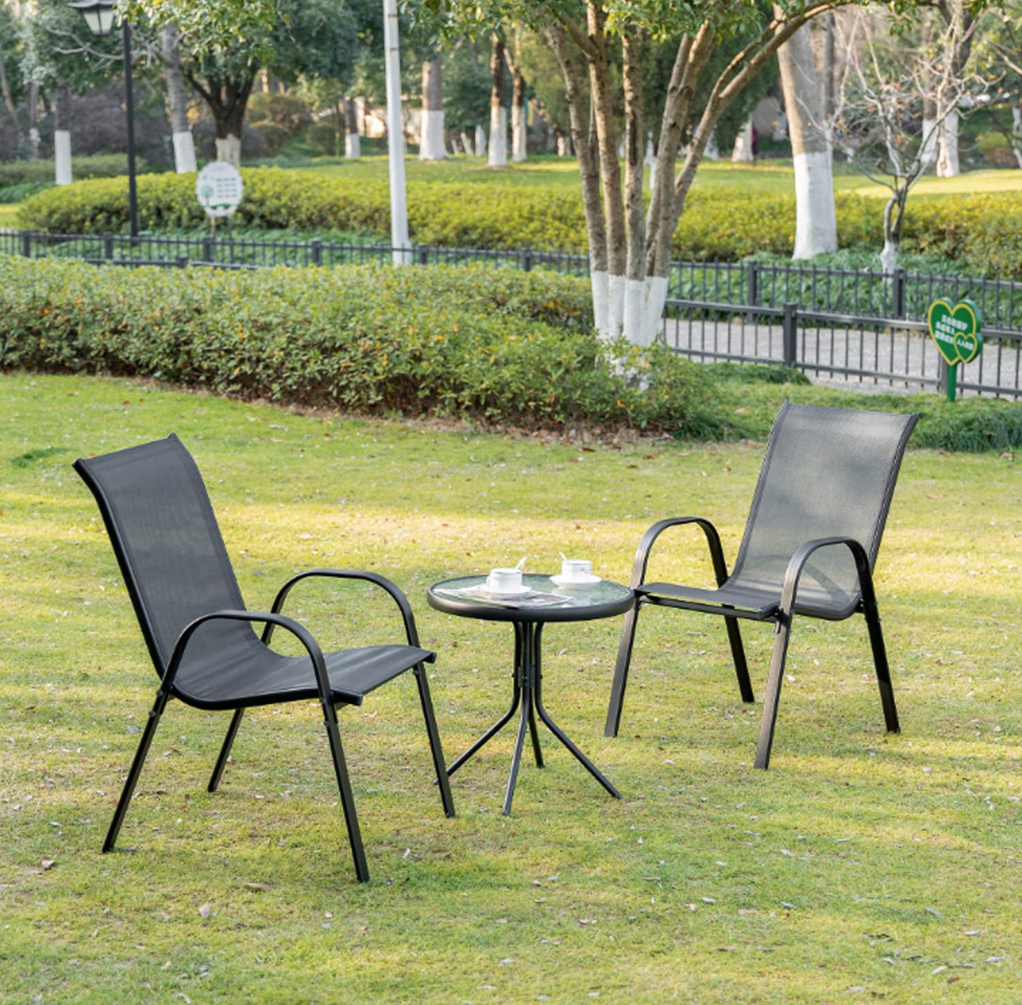 4er Set Gartenstühle, stapelbar, Hochlehner Gartenstühle, Terrassenmöbel, stapelbare Gartenstühle, Balkonstühle, Outdoorstühle | Textilene-Sitzfläche & Metallbeine | 56x43x91cm (BxTxH)