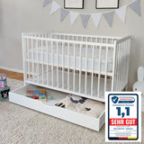 Lit bébé avec tiroir (en option) Lit bébé 60x120 réglable en hauteur et échelons amovibles avec matelas (en option) | blanc, très stable Fabriqué en Europe