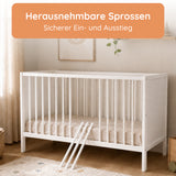 Kids Collective Babybett Kinderbett Beistellbett mit HDF-Platte & Halbschiene | Modulares Gitterbett Lattenrost 3-fach höhenverstellbar & abnehmbare Sprossen | Baby Bett Holz Kinderzimmer | 60x120 & 70x140 cm