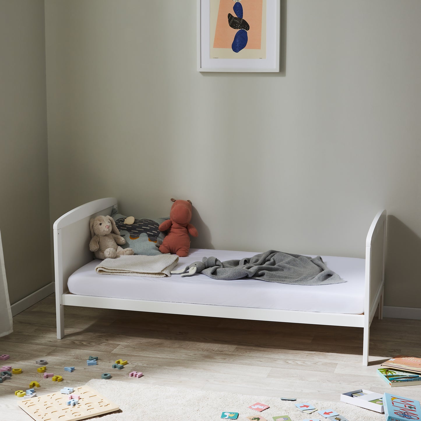 Lit bébé lit bébé 70x140 cm lit bébé convertible réglable en hauteur et échelons amovibles | bois de pin massif blanc Fabriqué en Europe