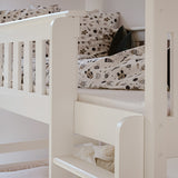 Hochbett 90x200 mit Ausziehbett und drei Matratzen (optional) Etagenbett mit Ausziehfunktion, zwei Schubladen, Lattenrost, Rausfallschutz, umbaubar in drei Einzelbetten, Vollholz massiv