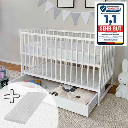 Babybett mit Matratze und Schublade Kinderbett Gitterbett 60x120 höhenverstellbar & herausnehmbare Sprossen | weiss sehr stabil Made in Europe