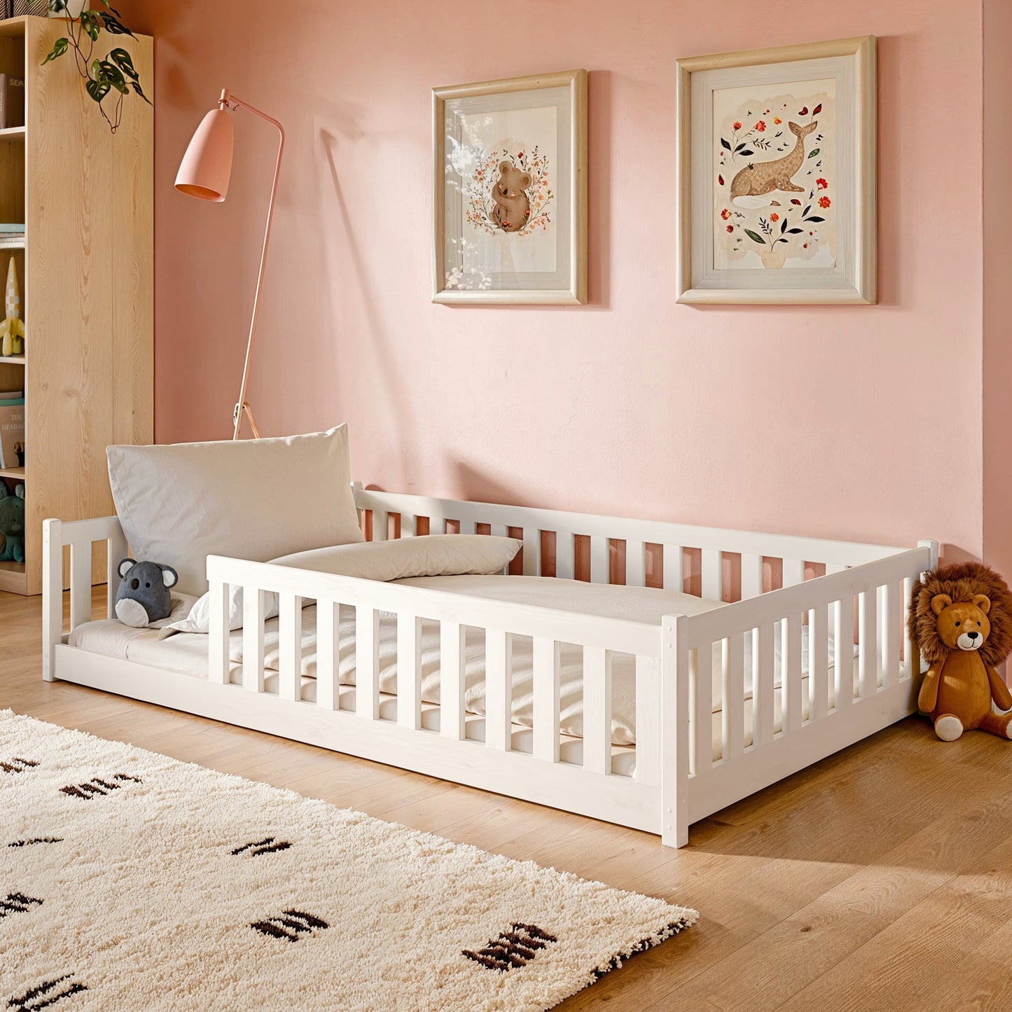 Lit enfant lit au sol 90x200 | 120x200 | Lit 140x200cm avec protection contre les chutes et sommier à lattes Lit Montessori Lit d'enfant Lit d'adolescent Lit simple en option avec matelas bois de pin blanc ou naturel massif garçon fille