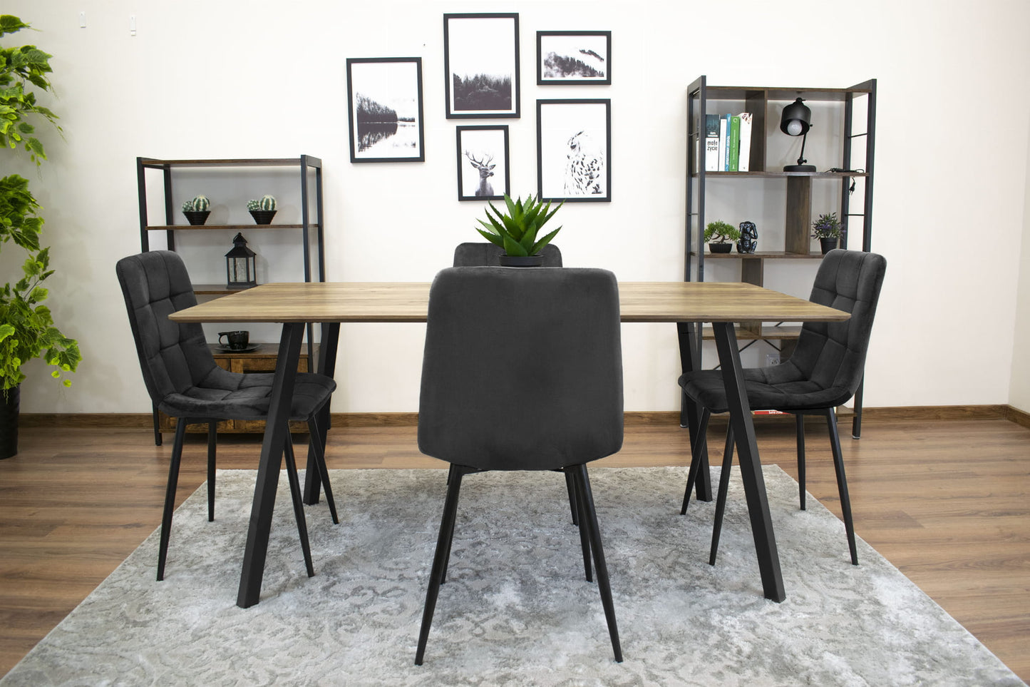 Chaise de salle à manger chaise de salon avec assise en velours et pieds en métal noir, idéale pour le salon, le bureau, le bureau et la chambre Capacité de charge de 120 kg